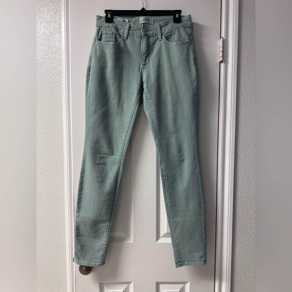 Universal Thread Women's Mid Rise Skinny Jeans Size 4